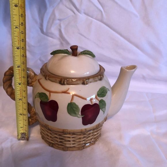 Vintage Apple tea pot - Picture 10 of 11